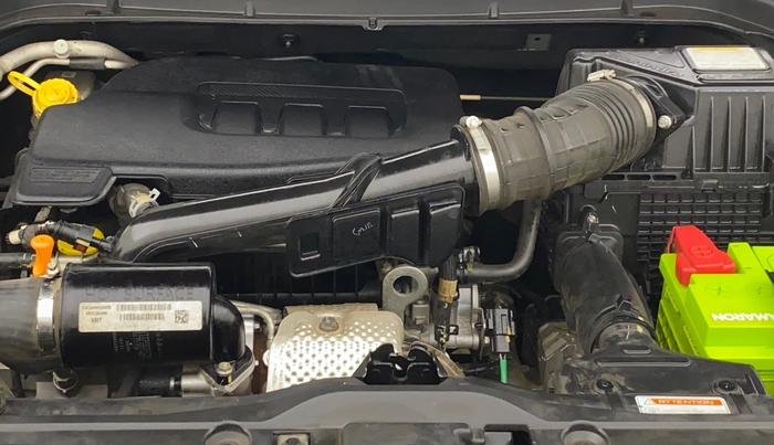 2022 Mahindra XUV300 W8 (O) 1.2 PETROL AMT, Petrol, Automatic, 26,264 km, Engine View