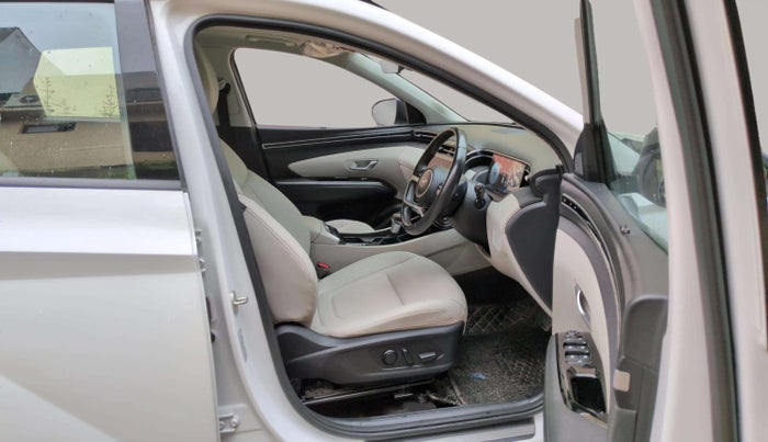 2023 Hyundai Tucson SIGNATURE 2.0 4WD AT DIESEL, Diesel, Automatic, 19,023 km, Right Side Front Door Cabin