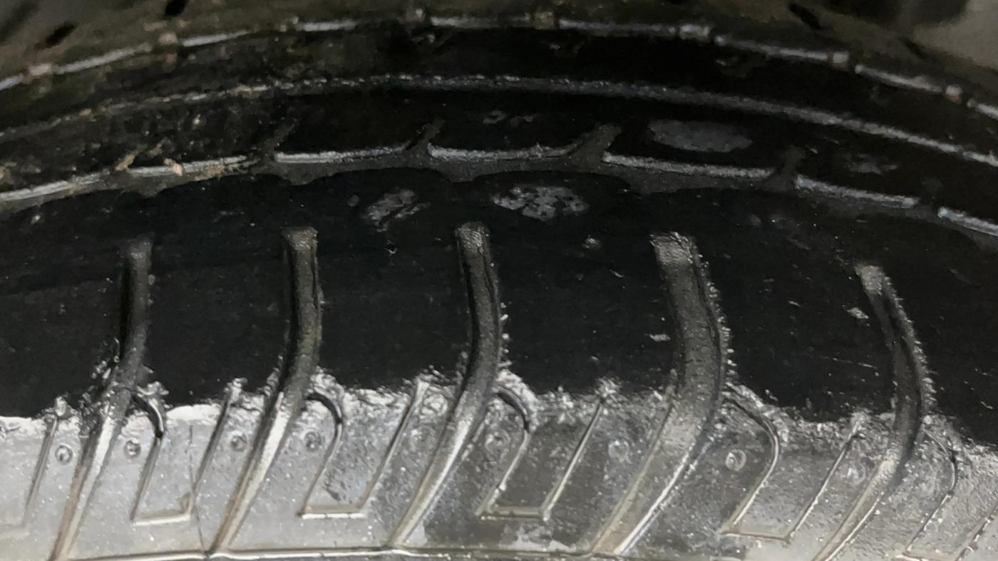 2017 Datsun Go T, Petrol, Manual, 42,089 km, Right Front Tyre Tread