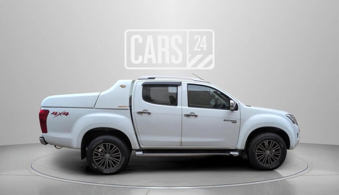 2018 ISUZU D-Max V Cross 4*4 MT, Diesel, Manual, 1,14,493 km, Right Side View