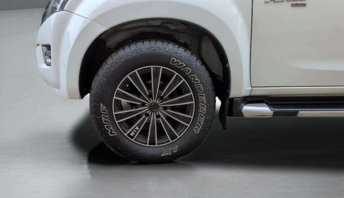 2018 ISUZU D-Max V Cross 4*4 MT, Diesel, Manual, 1,14,493 km, Left Front Wheel