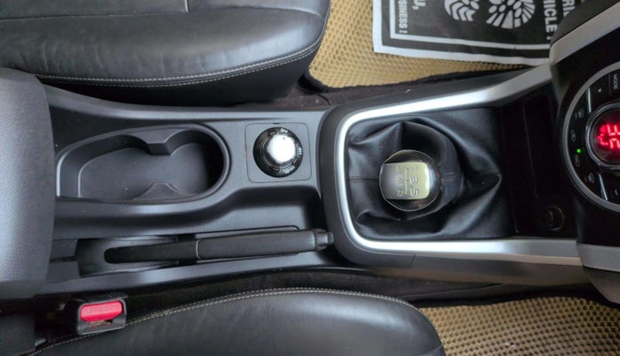 2018 ISUZU D-Max V Cross 4*4 MT, Diesel, Manual, 1,14,493 km, Gear Lever