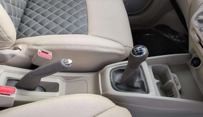 2022 Maruti Ertiga VXi (O), Petrol, Manual, 15,361 km, Gear Lever