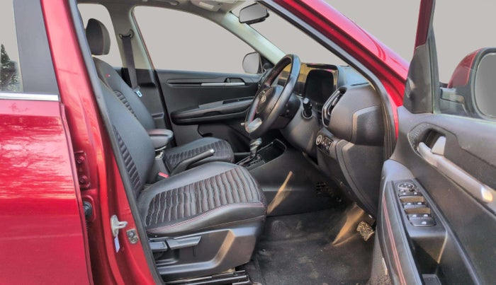 2020 KIA SONET GTX PLUS 1.5 AT, Diesel, Automatic, 37,875 km, Right Side Front Door Cabin