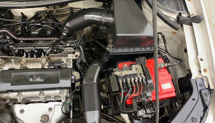 2014 Volkswagen Polo COMFORTLINE 1.2L PETROL, Petrol, Manual, 59,971 km, Engine View - Left