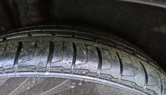 2024 Hyundai ALCAZAR Signature 7 STR 1.5 Turbo GDi Petrol DCT, Petrol, Automatic, 4,227 km, Left Front Tyre Tread