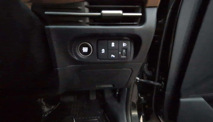 2024 Hyundai ALCAZAR Signature 7 STR 1.5 Turbo GDi Petrol DCT, Petrol, Automatic, 4,227 km, Keyless Start/ Stop Button