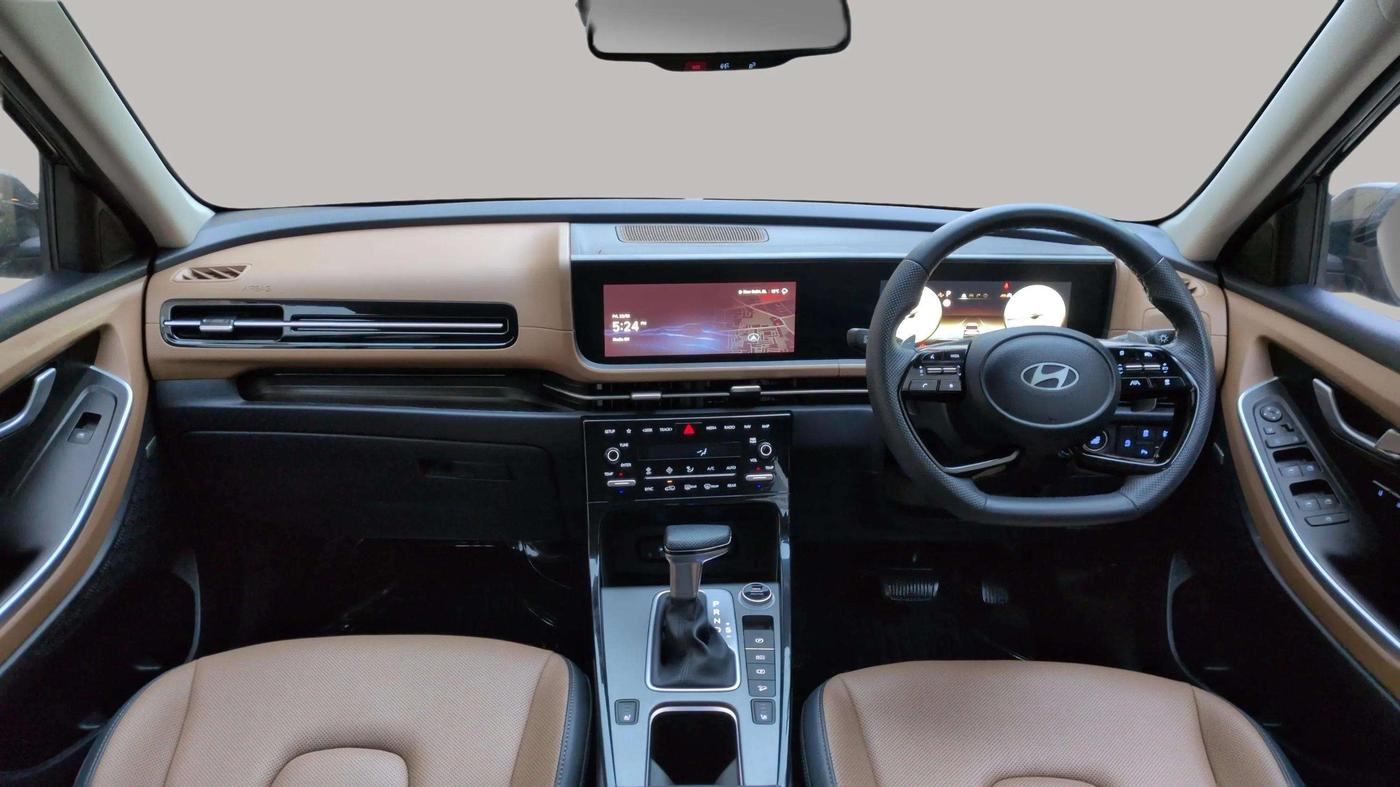 2024 Hyundai ALCAZAR Signature 7 STR 1.5 Turbo GDi Petrol DCT, Petrol, Automatic, 4,227 km, Dashboard