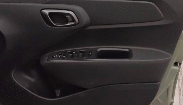 2023 Hyundai EXTER SX(O) CONNECT 1.2 AMT DUAL TONE, Petrol, Automatic, 20,275 km, Driver Side Door Panels Control