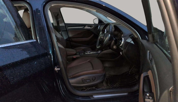 2018 Audi A3 35 TFSI PREMIUM PLUS, Petrol, Automatic, 24,077 km, Right Side Front Door Cabin