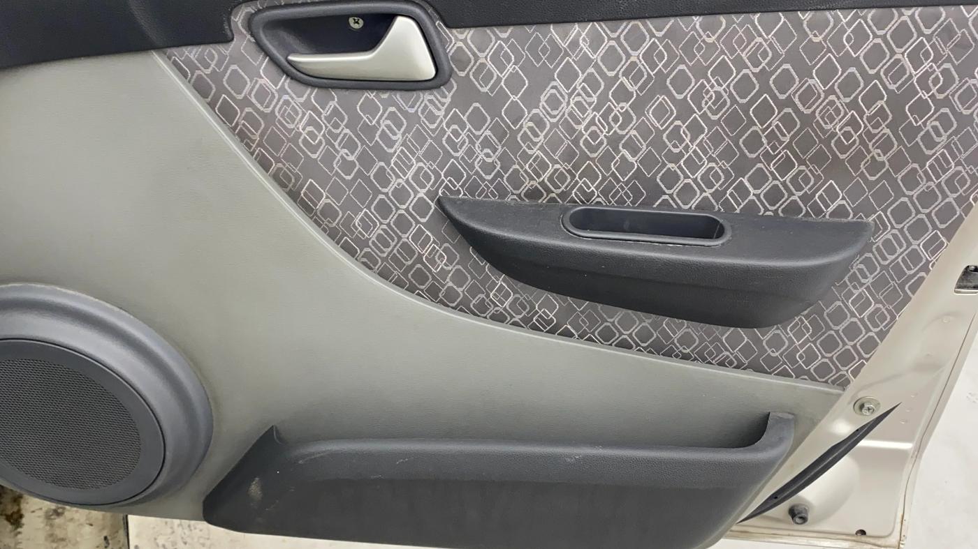 2016 Maruti Alto 800 LXI, Petrol, Manual, 92,232 km, Driver Side Door Panels Control
