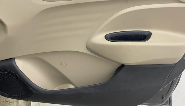 2021 Hyundai NEW SANTRO SPORTZ AMT, Petrol, Automatic, 71,159 km, Driver Side Door Panels Control