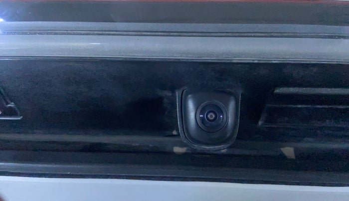 2025 Hyundai Verna  SX 1.5 MPI IVT, Petrol, Automatic, 10,992 km, Parking Camera