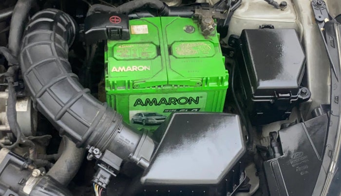 2014 Hyundai Verna FLUIDIC 1.6 CRDI SX, Diesel, Manual, 1,44,910 km, Engine View - Left