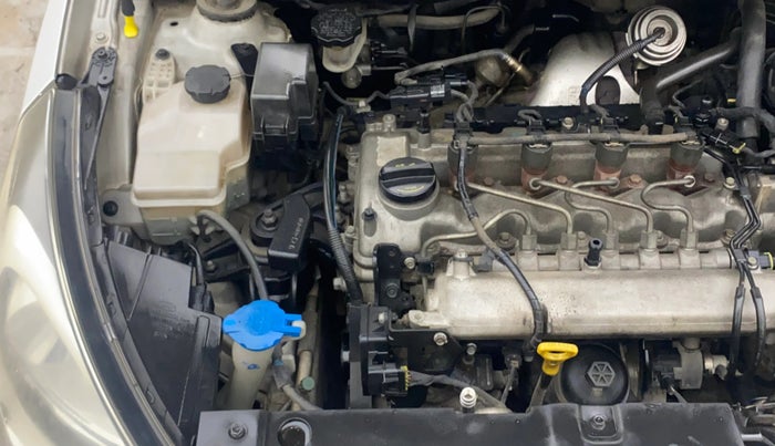 2014 Hyundai Verna FLUIDIC 1.6 CRDI SX, Diesel, Manual, 1,44,910 km, Engine View - Right