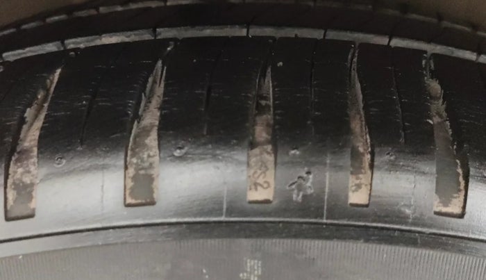 2015 Honda Jazz 1.2L I-VTEC SV, Petrol, Manual, 57,633 km, Right Rear Tyre Tread