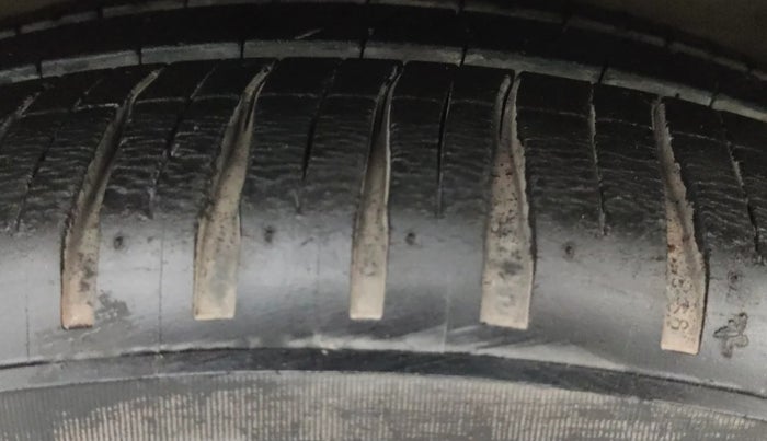 2015 Honda Jazz 1.2L I-VTEC SV, Petrol, Manual, 57,633 km, Left Front Tyre Tread