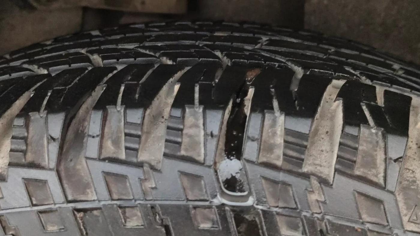 2019 Tata Harrier XZ 2.0L, Diesel, Manual, 40,171 km, Left Rear Tyre Tread