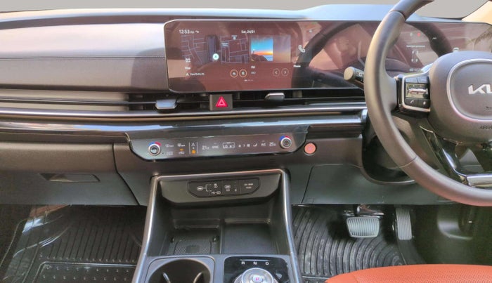 2025 KIA CARNIVAL LIMOUSINE PLUS 2.2 7 STR, Diesel, Automatic, 10,558 km, Air Conditioner