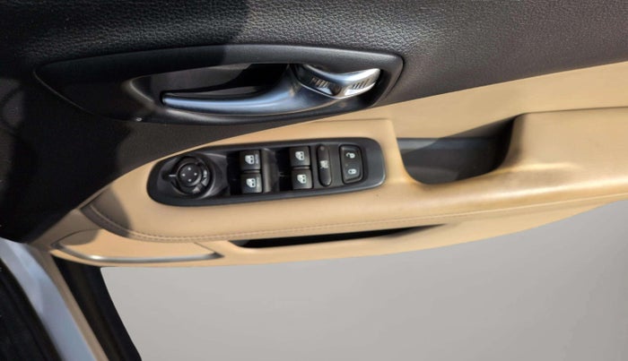 2019 Jeep Compass LONGITUDE (O) 1.4 PETROL AT, Petrol, Automatic, 50,367 km, Driver Side Door Panels Control