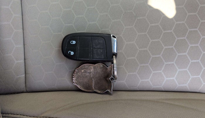 2019 Jeep Compass LONGITUDE (O) 1.4 PETROL AT, Petrol, Automatic, 50,367 km, Key Close Up