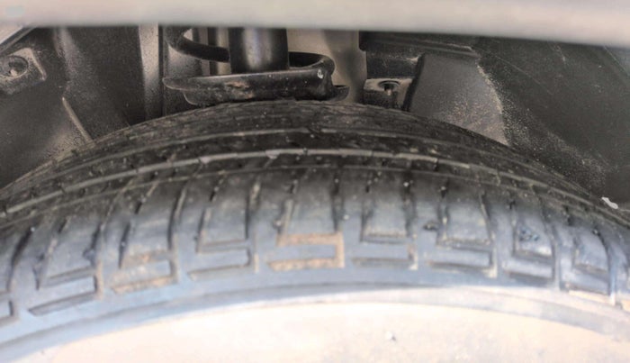 2019 Jeep Compass LONGITUDE (O) 1.4 PETROL AT, Petrol, Automatic, 50,367 km, Left Front Tyre Tread