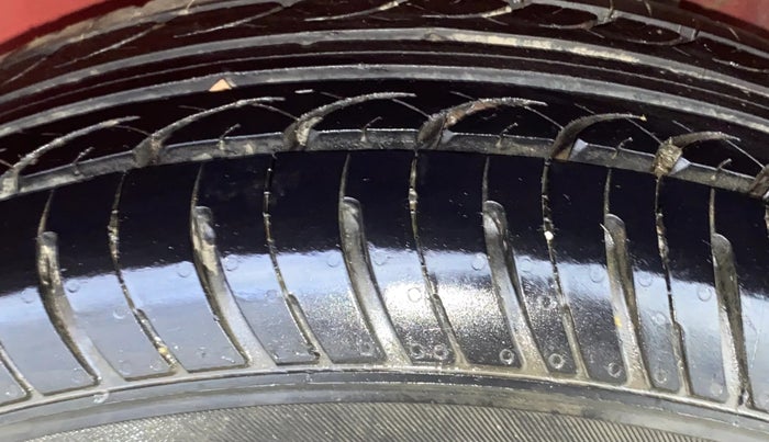 2016 Fiat Punto EVO DYNAMIC 1.2, Petrol, Manual, 60,364 km, Left Rear Tyre Tread