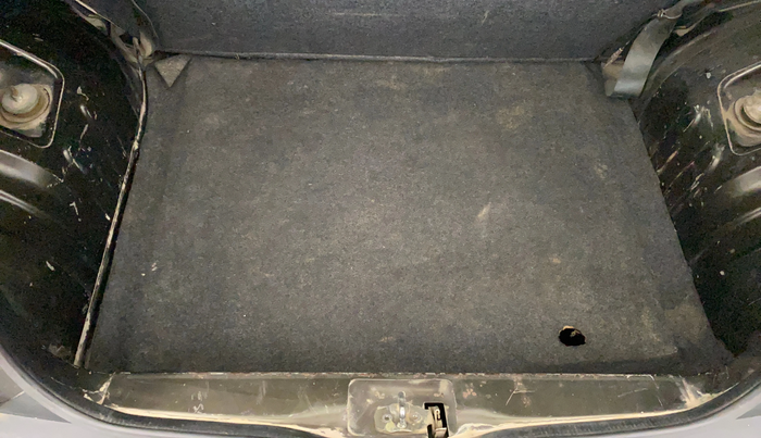 2016 Renault Kwid RXT 0.8, Petrol, Manual, 56,486 km, Boot Inside