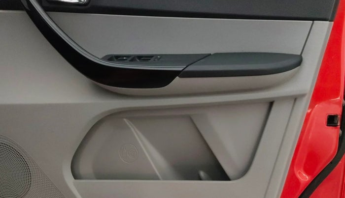 2020 Tata Tiago XZA PETROL, Petrol, Automatic, 11,848 km, Driver Side Door Panels Control