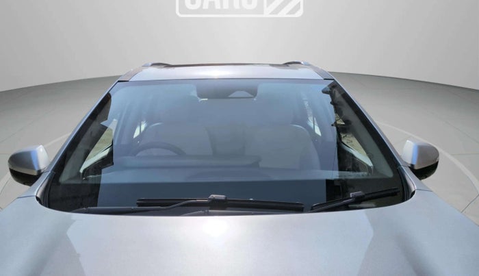 2024 Mahindra XUV700 AX 7 P AT 7 STR, Petrol, Automatic, 12,231 km, Front Windshield