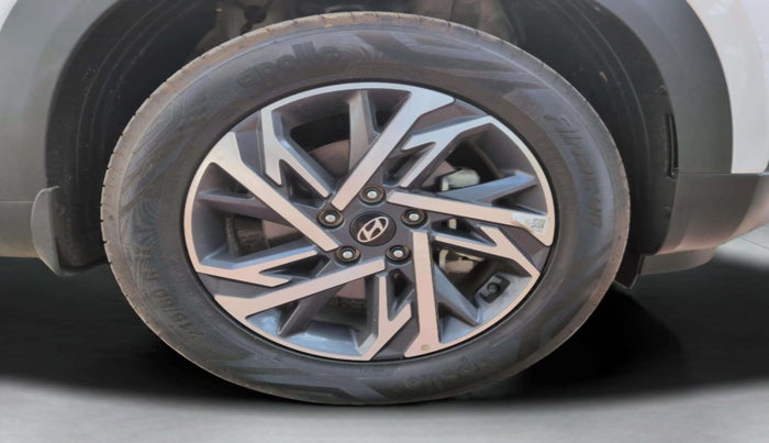 2024 Hyundai Creta SX TECH 1.5 PETROL iVT, Petrol, Automatic, 8,823 km, Right Front Wheel