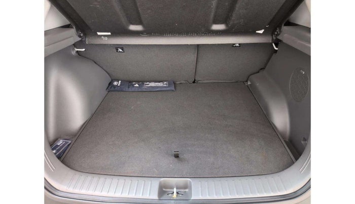 2024 Hyundai Creta SX TECH 1.5 PETROL iVT, Petrol, Automatic, 8,823 km, Boot Inside