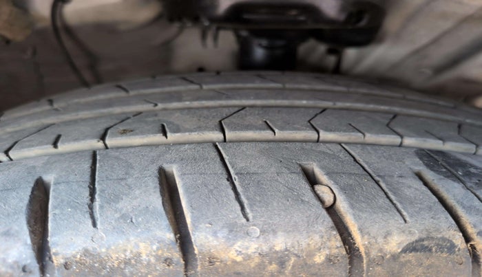 2024 Hyundai Creta SX TECH 1.5 PETROL iVT, Petrol, Automatic, 8,823 km, Right Front Tyre Tread