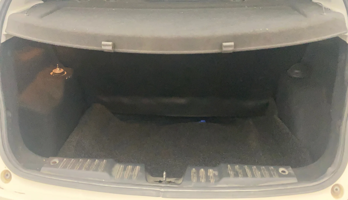 2020 Tata ALTROZ XZ PETROL, Petrol, Manual, 18,468 km, Boot Inside