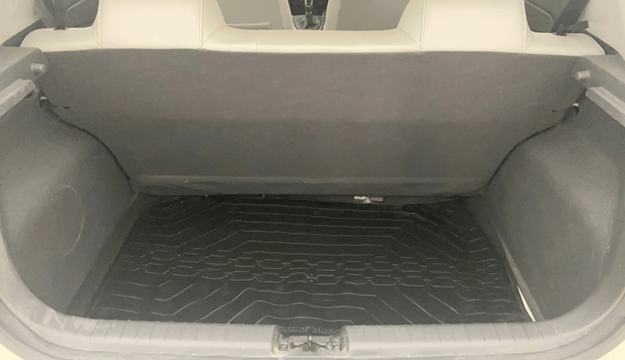 2021 Hyundai GRAND I10 NIOS SPORTZ AMT 1.2 KAPPA VTVT, Petrol, Automatic, 25,748 km, Boot Inside