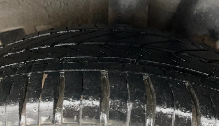 2016 Hyundai Grand i10 MAGNA 1.2 KAPPA VTVT, Petrol, Manual, 52,624 km, Left Rear Tyre Tread