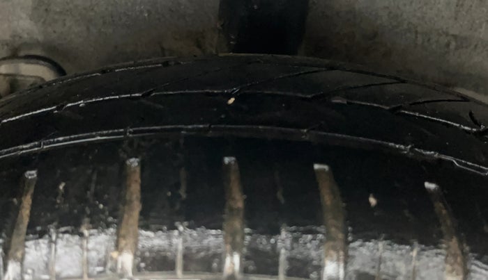 2016 Hyundai Grand i10 MAGNA 1.2 KAPPA VTVT, Petrol, Manual, 52,624 km, Right Rear Tyre Tread