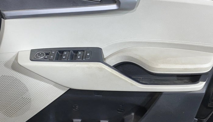 2023 KIA CARENS PRESTIGE PLUS 1.5 PETROL DCT 7 STR, Petrol, Automatic, 12,078 km, Driver Side Door Panels Control