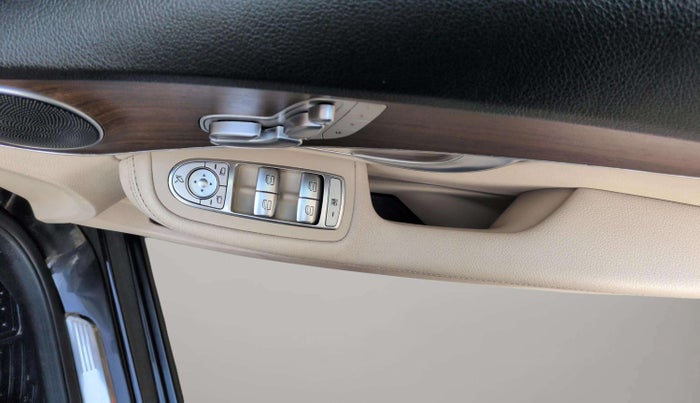 2021 Mercedes Benz C Class C 200 Progressive, Petrol, Automatic, 33,827 km, Driver Side Door Panels Control