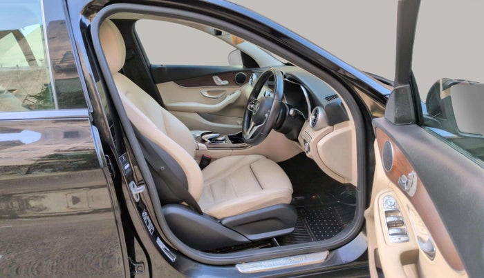 2021 Mercedes Benz C Class C 200 Progressive, Petrol, Automatic, 33,827 km, Right Side Front Door Cabin