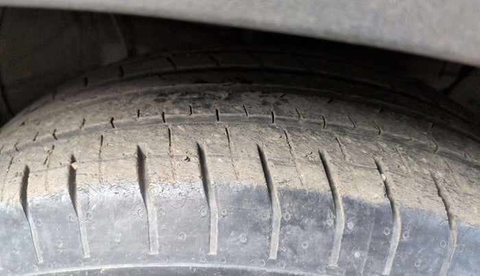 2020 Hyundai Creta S 1.5 PETROL, Petrol, Manual, 30,440 km, Right Front Tyre Tread