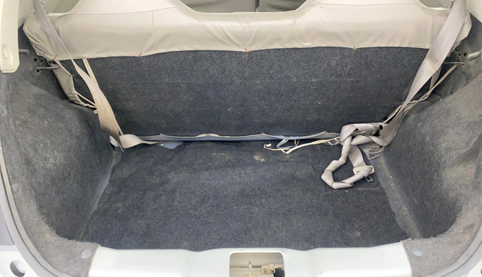 2015 Datsun Go T, Petrol, Manual, 1,22,106 km, Boot Inside