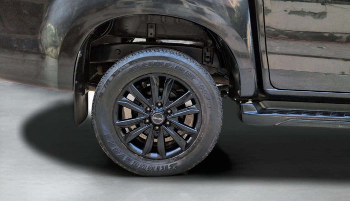 2022 ISUZU D-Max V Cross Z PRESTIGE 4X4AT, Diesel, Automatic, 46,876 km, Right Rear Wheel