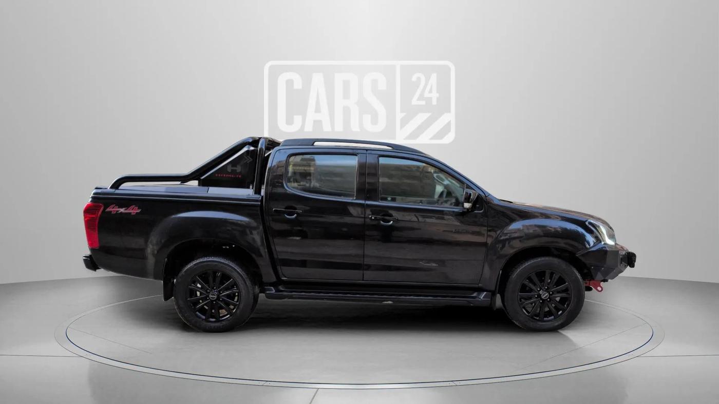 2022 ISUZU D-Max V Cross Z PRESTIGE 4X4AT, Diesel, Automatic, 46,876 km, Right Side View