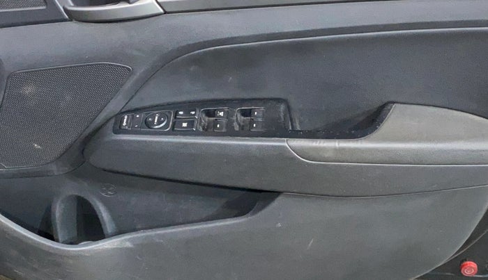 2019 Hyundai New Elantra 2.0 SX(O) AT PETROL, Petrol, Automatic, 54,199 km, Driver Side Door Panels Control