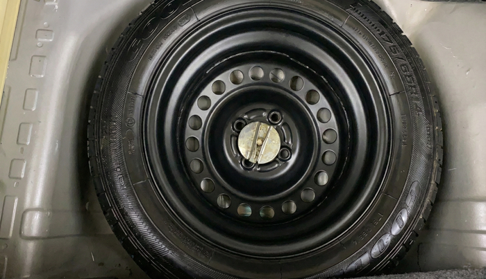 2015 Honda Brio S MT, Petrol, Manual, 49,238 km, Spare Tyre