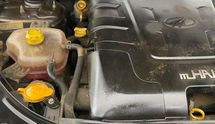 2018 Mahindra XUV500 W11 AT, Diesel, Automatic, 84,090 km, Engine View - Right