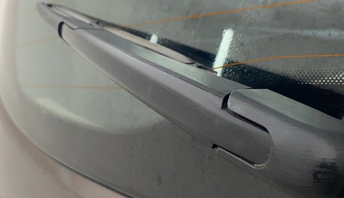 2023 Renault TRIBER RXZ, Petrol, Manual, 39,158 km, Rear Wiper