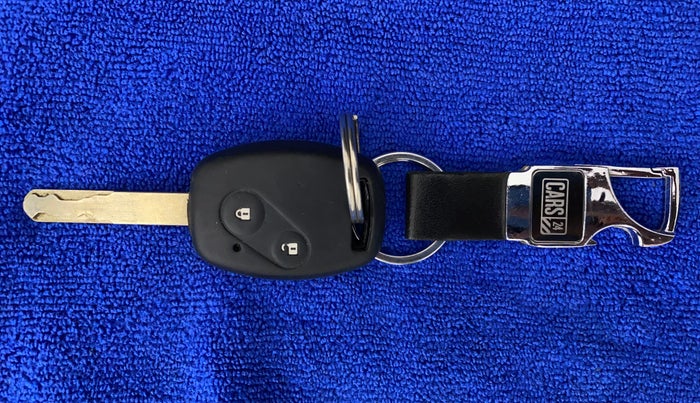 2015 Honda Brio S MT, Petrol, Manual, 23,992 km, Key Close Up