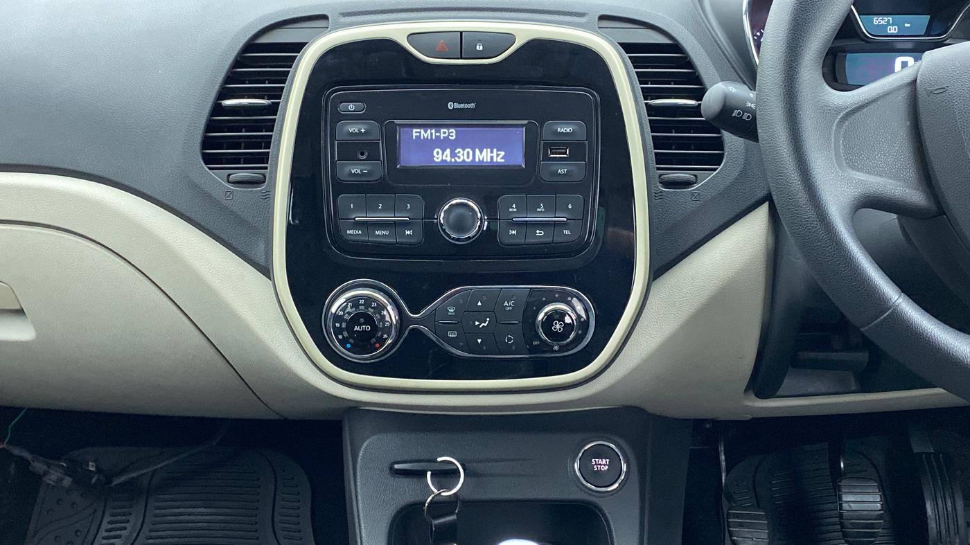 2018 Renault Captur RXE PETROL MT, Petrol, Manual, 6,607 km, Air Conditioner